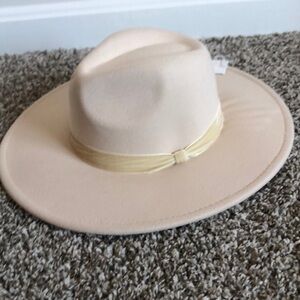 Forever 21 Womans Hat